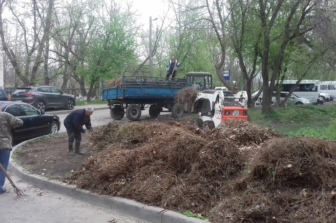 Lucrări de evacuare a gunoiului 5