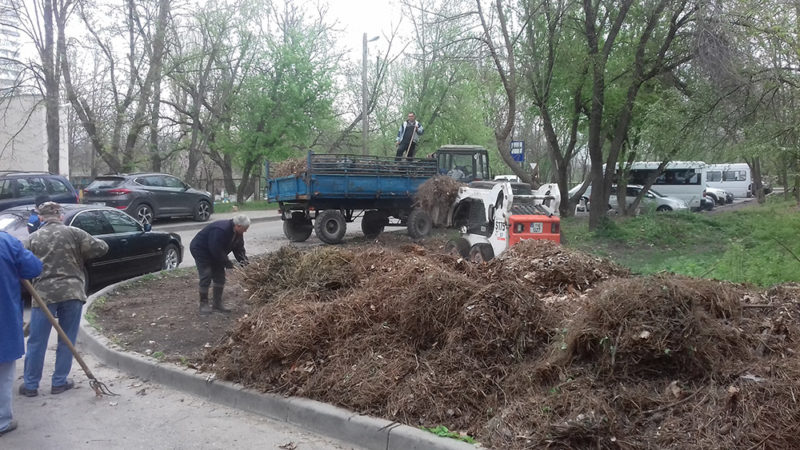 Lucrări de evacuare a gunoiului 5